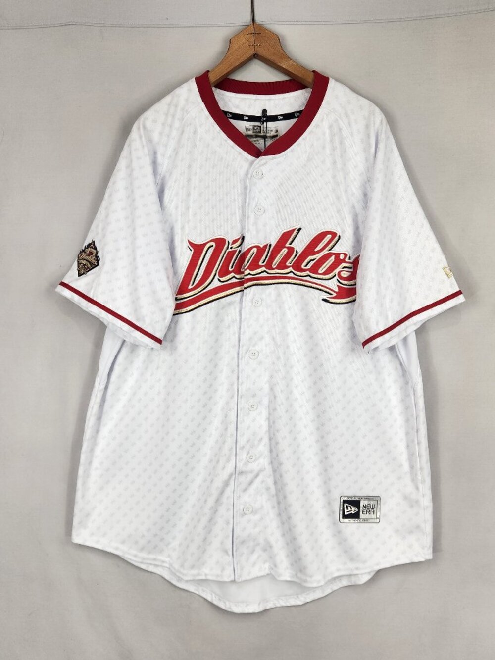 NWT New Era LMB Diablos Rojos del Mexico Baseball Jersey XL 17th  Championship